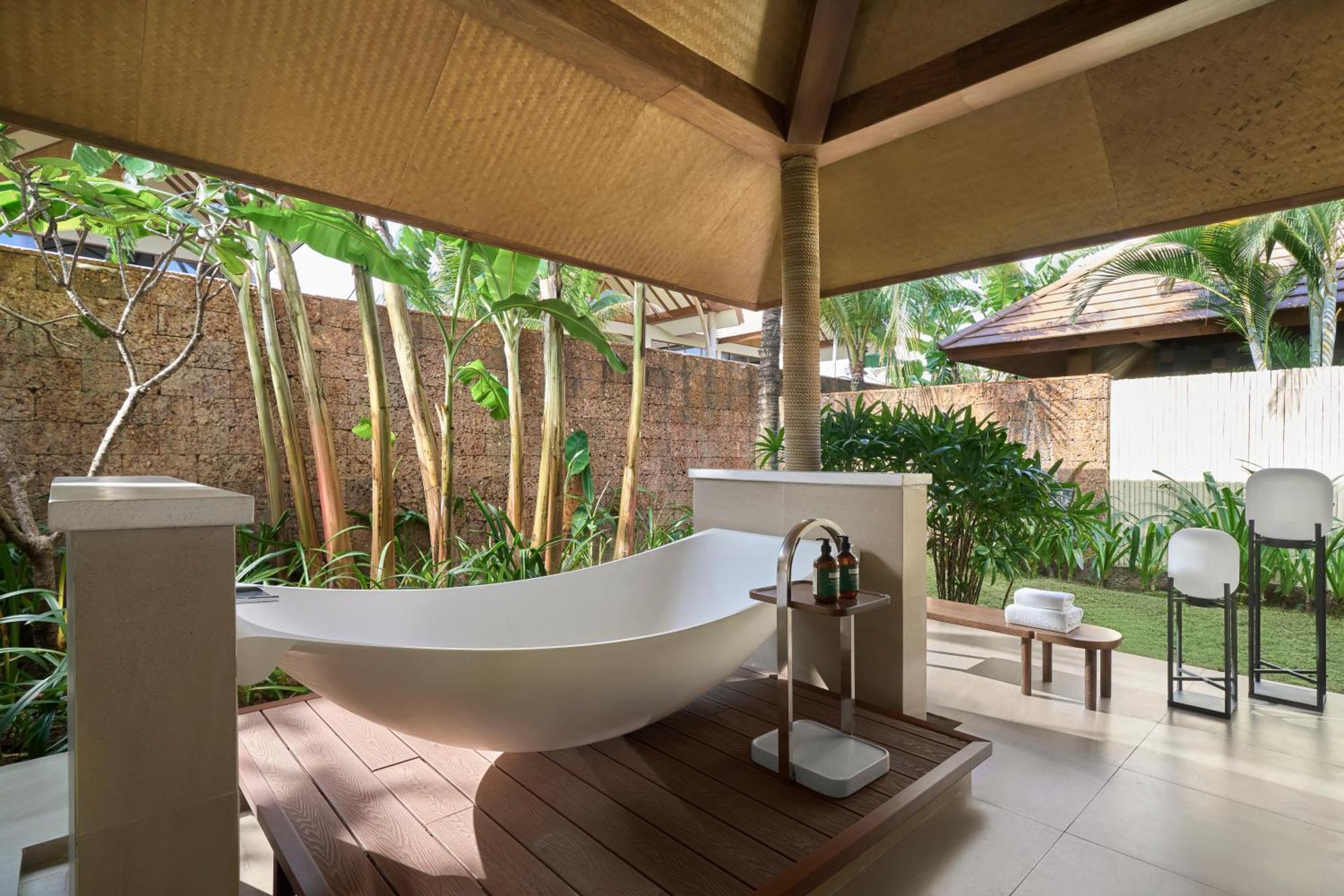 Voco Quang Binh Resort By Ihg Dong Hoi Exteriör bild