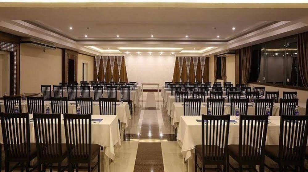 Voco Quang Binh Resort By Ihg Dong Hoi Exteriör bild
